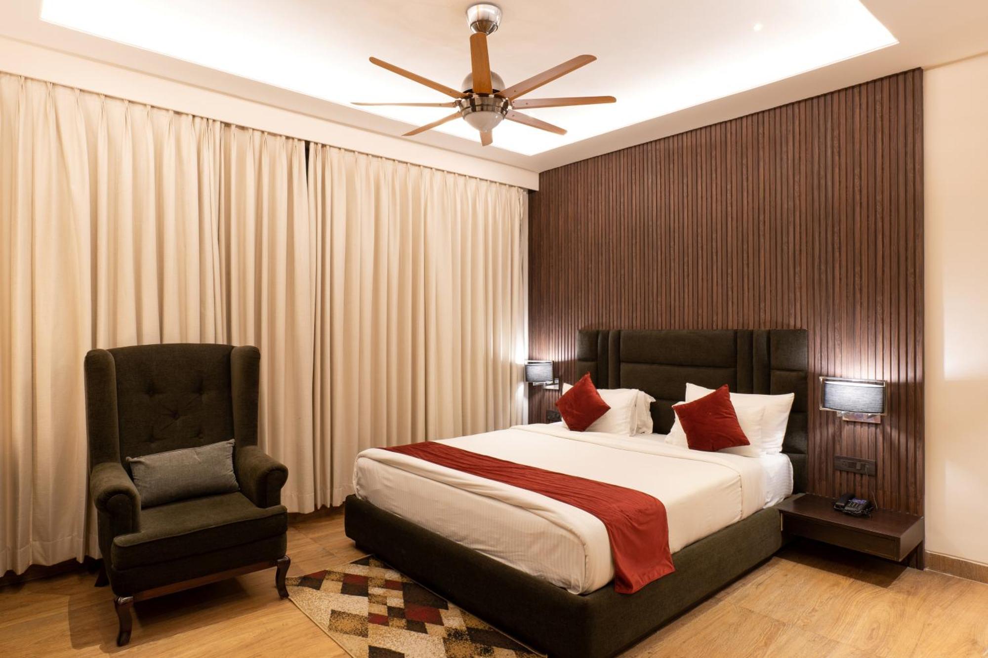 Hotel Prism - A Boutique Hotel Jorhāt Kültér fotó