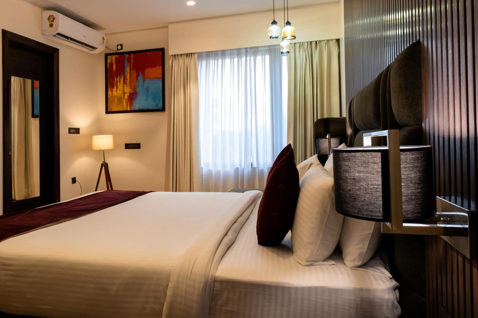 Hotel Prism - A Boutique Hotel Jorhāt Kültér fotó